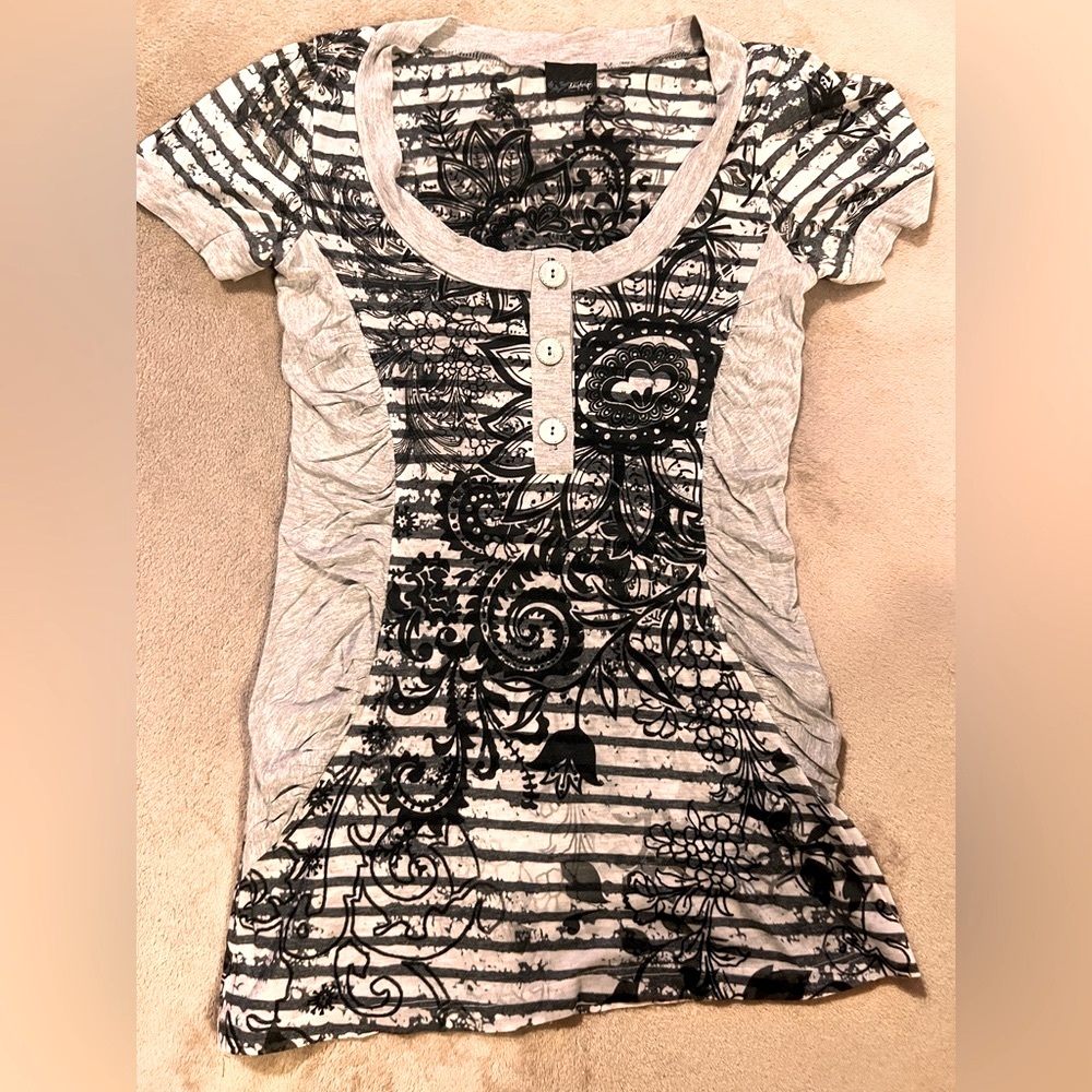 Daytrip Women’s Shirt